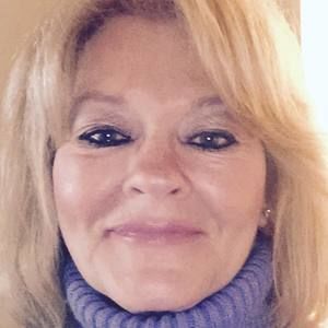 Meet your Posher, Debby